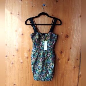 BCBGeneration Tapestry Multicolor Floral Patterned Sleeveless Dress